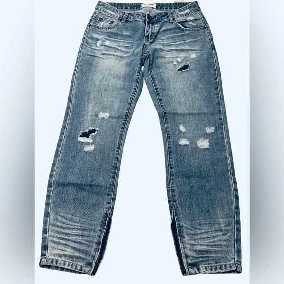 One Teaspoon Light Blue Distressed Women’s Boyfriend Jeans
Sz 29 - Picture 4 of 16